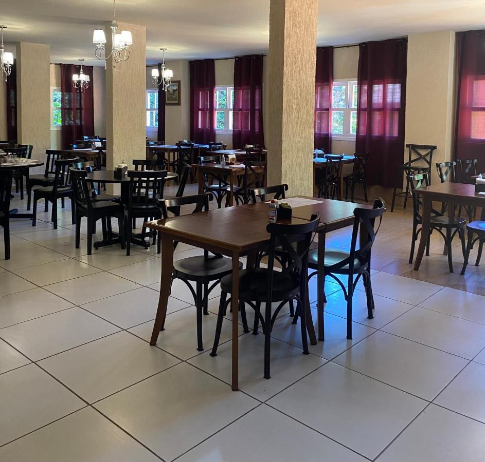 Vila Suica 1818 Quarto Hotel Нова-Фрибурго Екстериор снимка